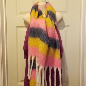 💲Aerie Striped Scarf